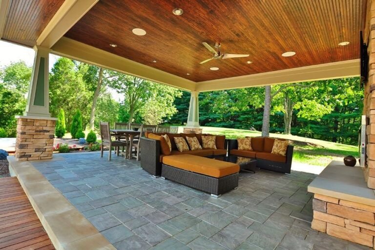Top Outdoor Living Space Ideas in Dubai
